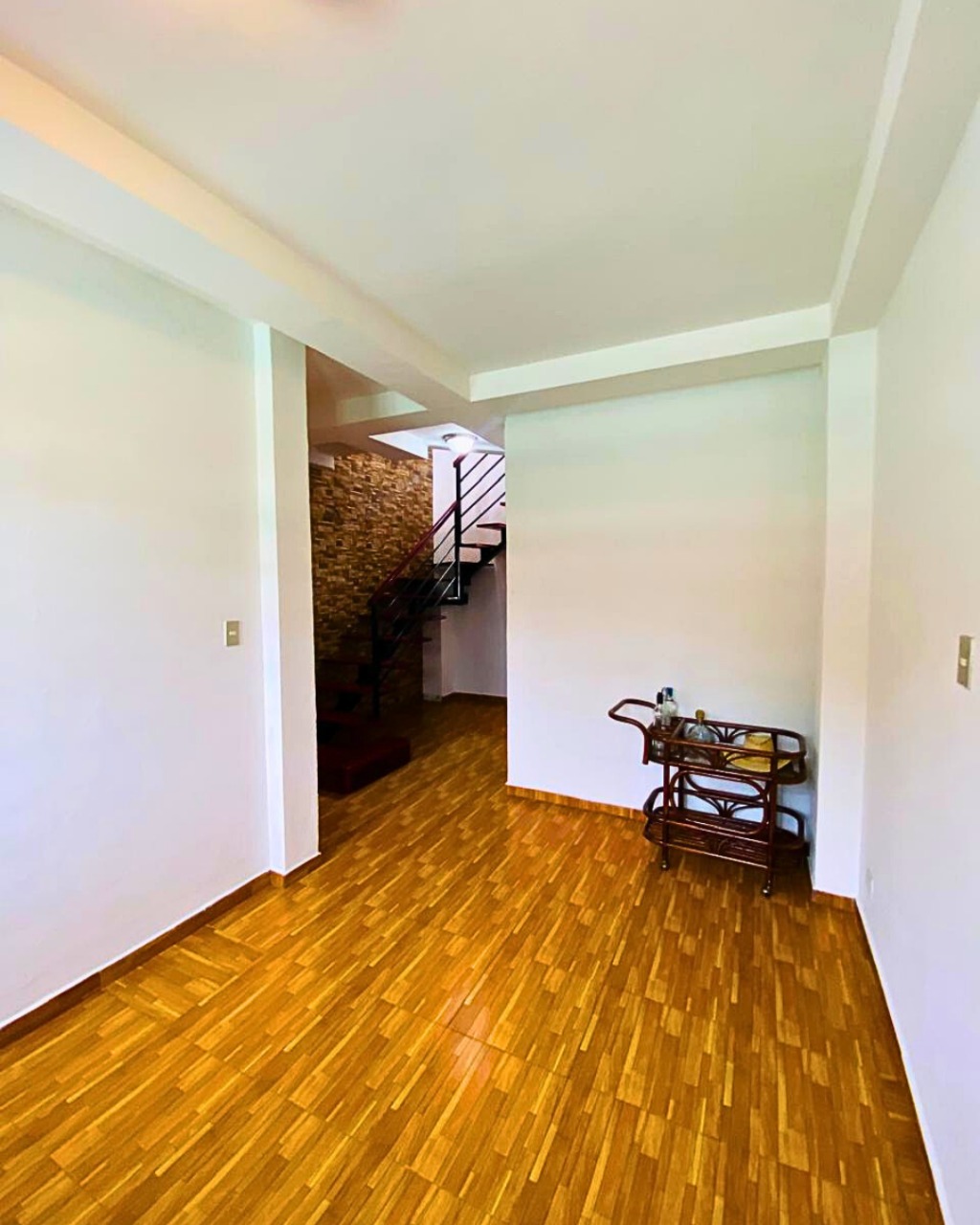 b330eb4a-3055-4c45-9b84-000f962dba72