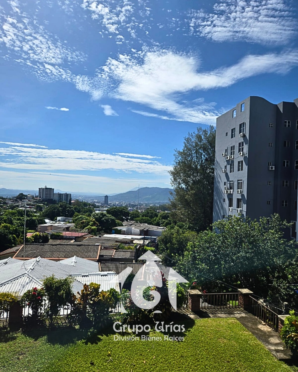 e895ee7a-384a-4ded-ad1d-a4eb16d17475